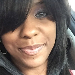 Meet your Posher, Desiree